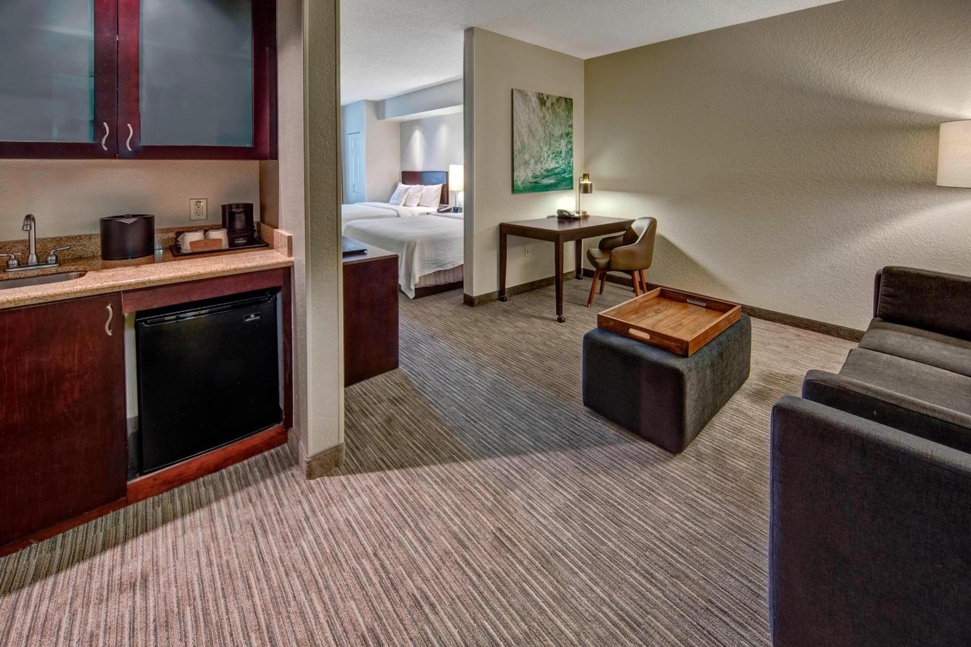 Golden Gate Springhill Suites By Marriott Naples מראה חיצוני תמונה