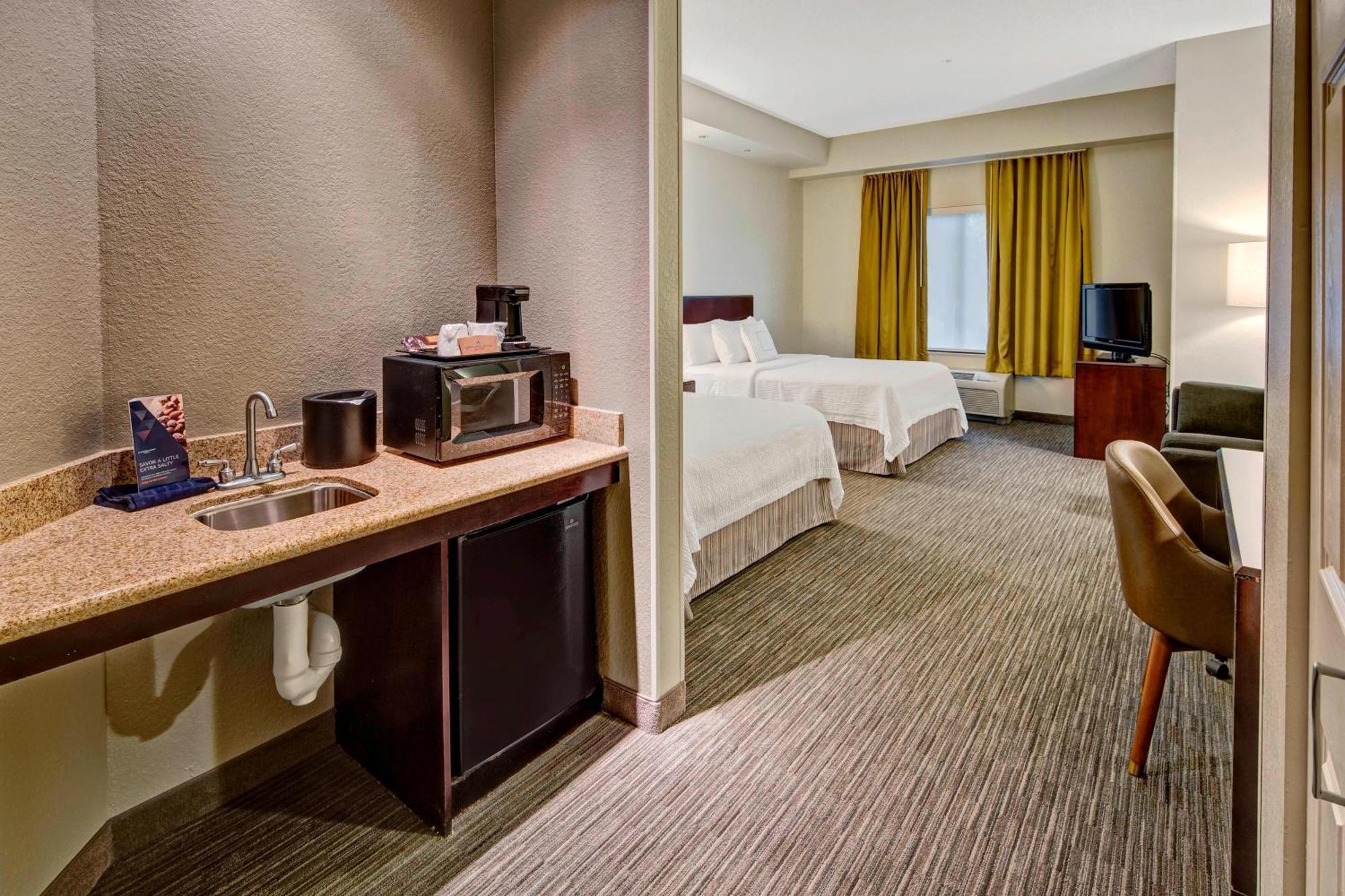 Golden Gate Springhill Suites By Marriott Naples מראה חיצוני תמונה