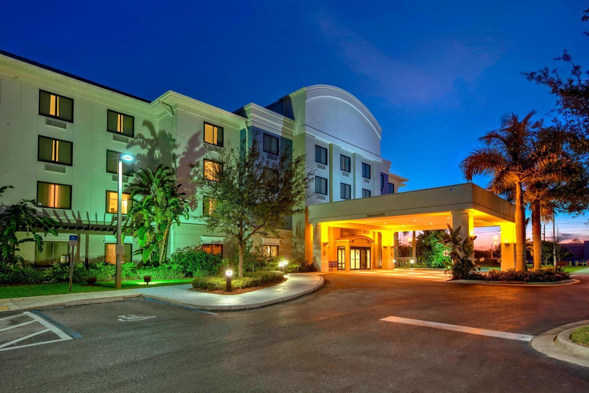 Golden Gate Springhill Suites By Marriott Naples מראה חיצוני תמונה