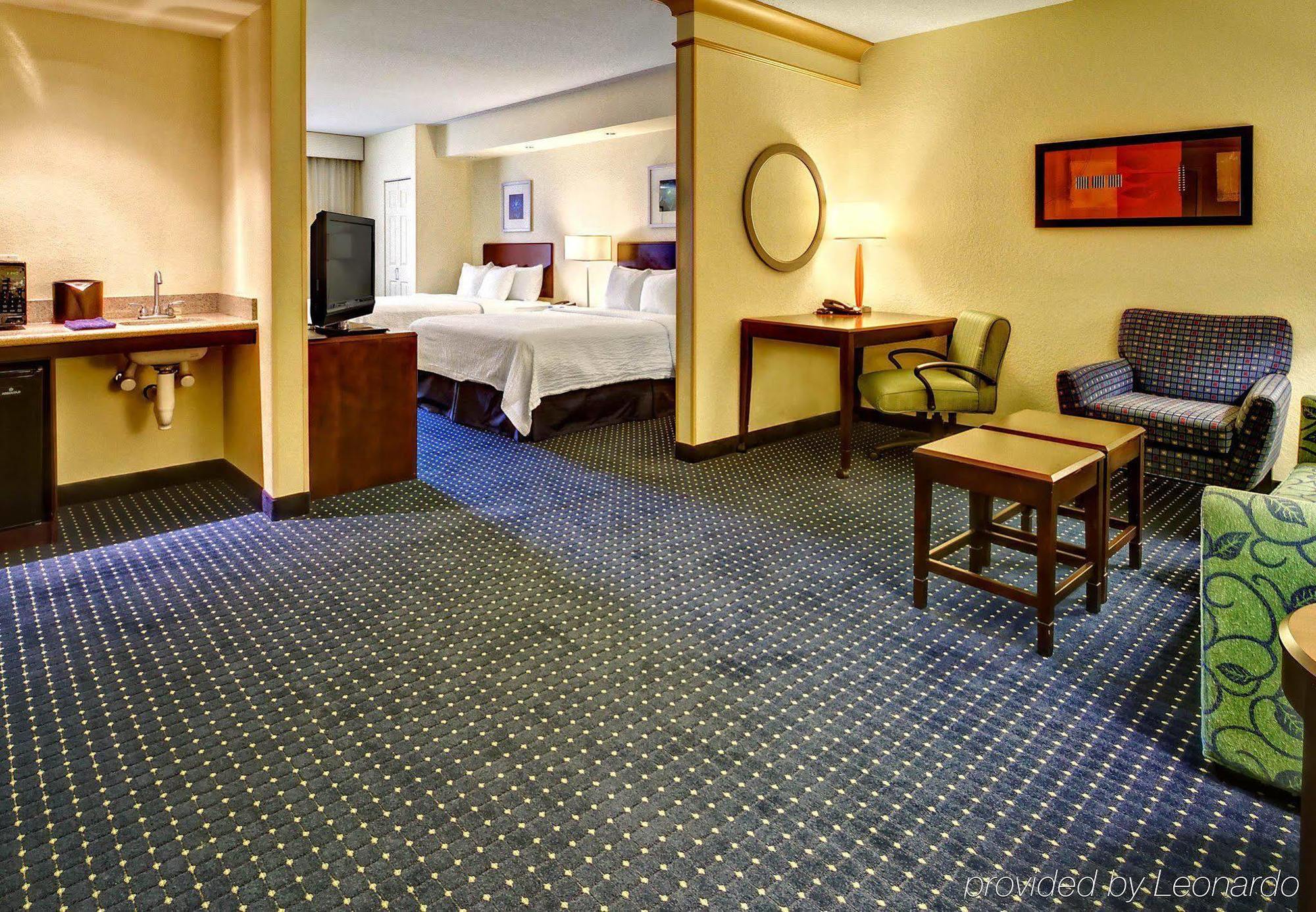 Golden Gate Springhill Suites By Marriott Naples מראה חיצוני תמונה