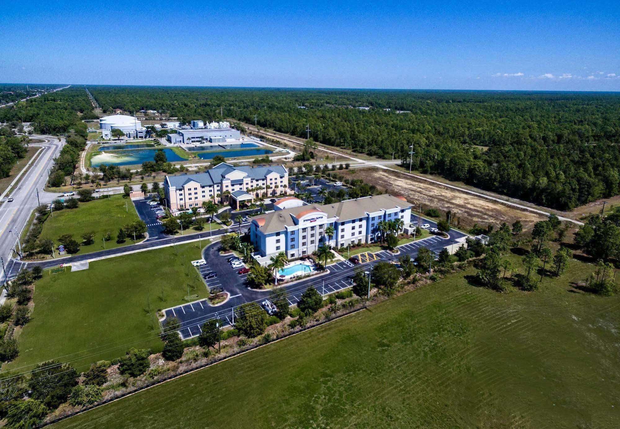 Golden Gate Springhill Suites By Marriott Naples מראה חיצוני תמונה