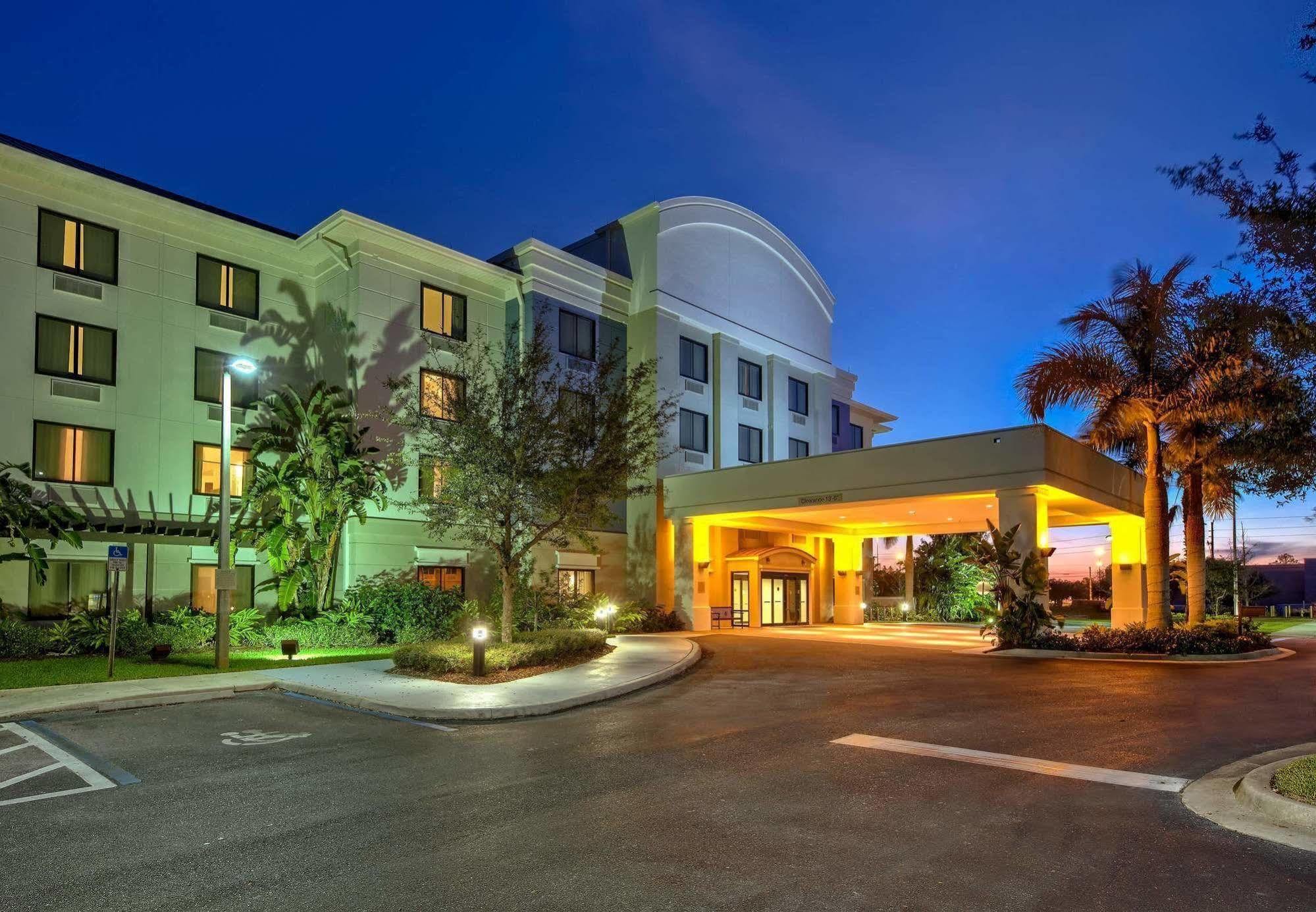 Golden Gate Springhill Suites By Marriott Naples מראה חיצוני תמונה